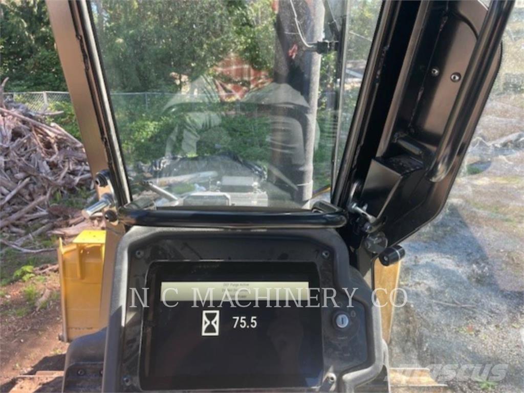 CAT D3 Buldozer sobre oruga