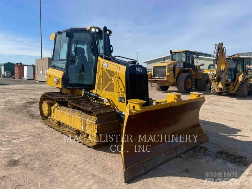 CAT D3 Buldozer sobre oruga