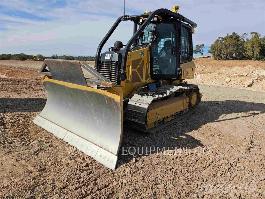 CAT D3 Buldozer sobre oruga