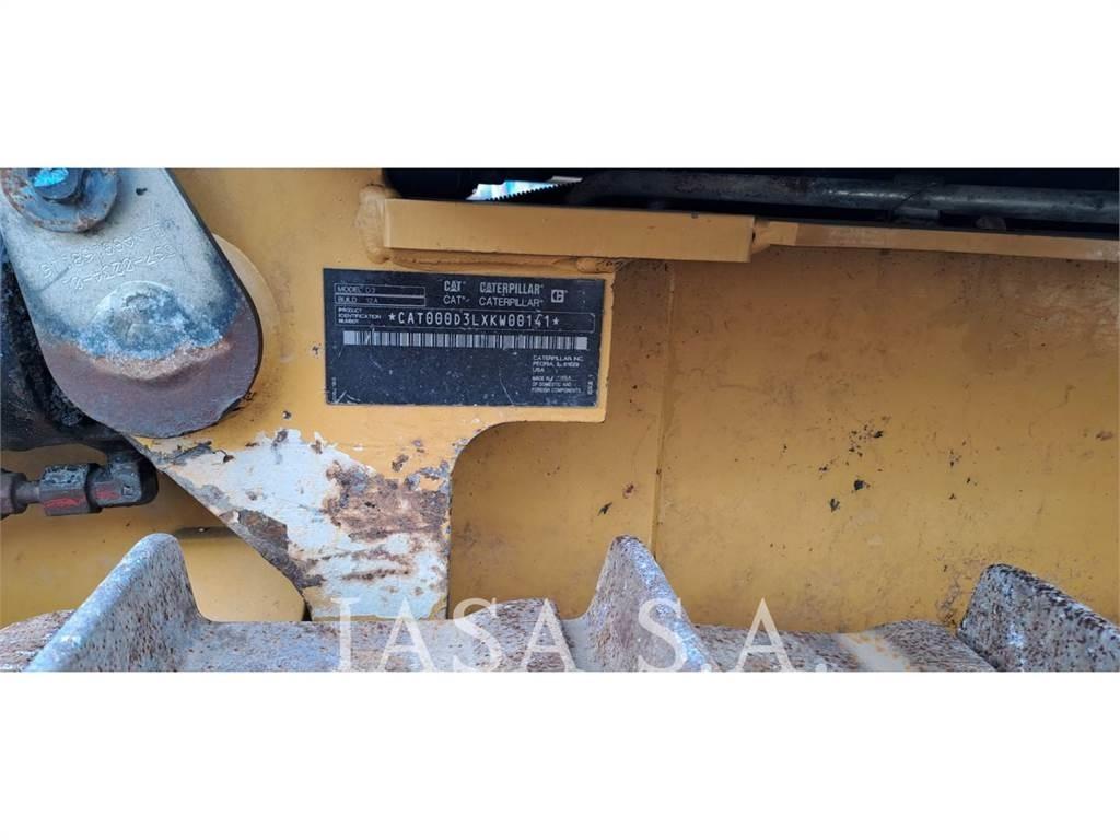 CAT D3-12 Buldozer sobre oruga