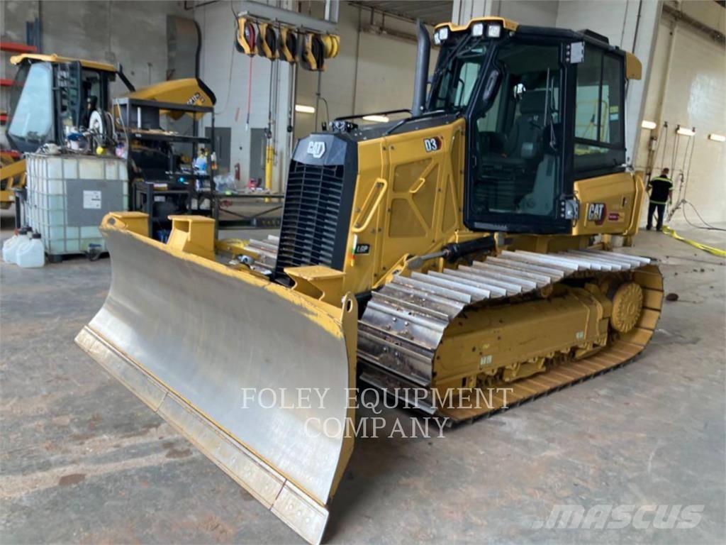 CAT D3-12LGI Buldozer sobre oruga