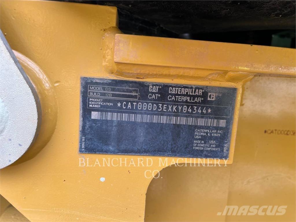 CAT D3 LGP Buldozer sobre oruga