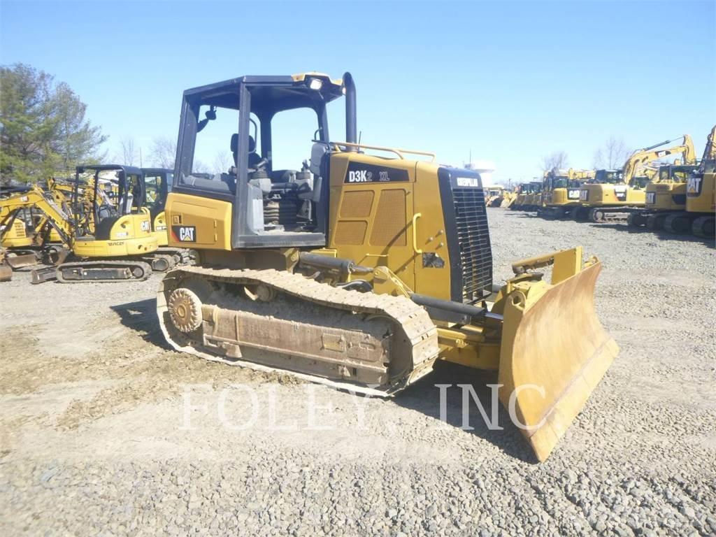 CAT D3K2XL Buldozer sobre oruga