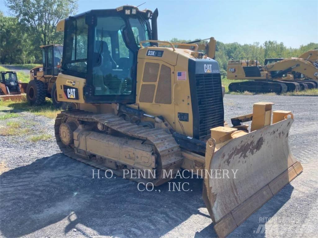 CAT D3K2XL Buldozer sobre oruga