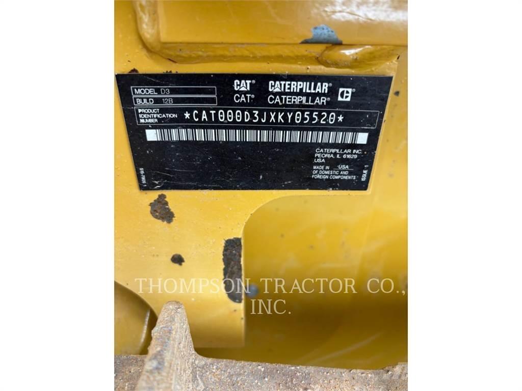 CAT D3LGP Buldozer sobre oruga