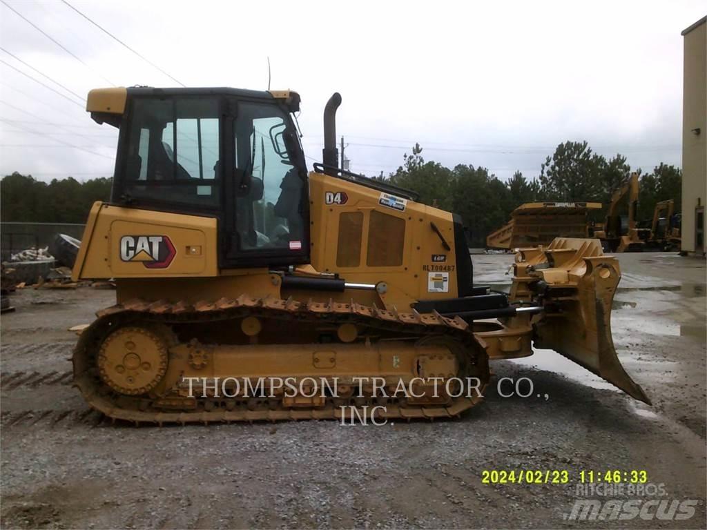 CAT D4 Buldozer sobre oruga