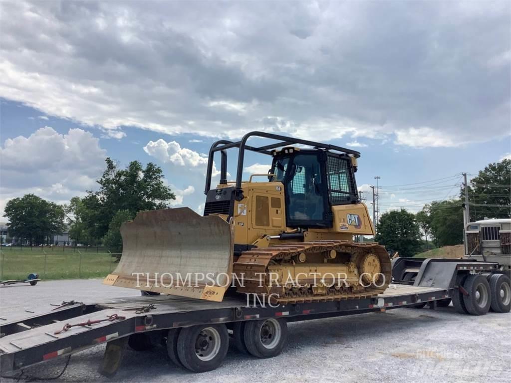 CAT D4 Buldozer sobre oruga