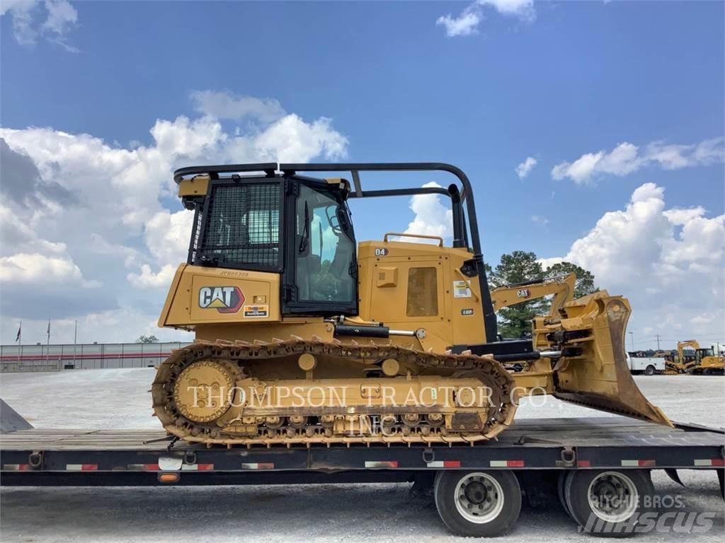 CAT D4 Buldozer sobre oruga