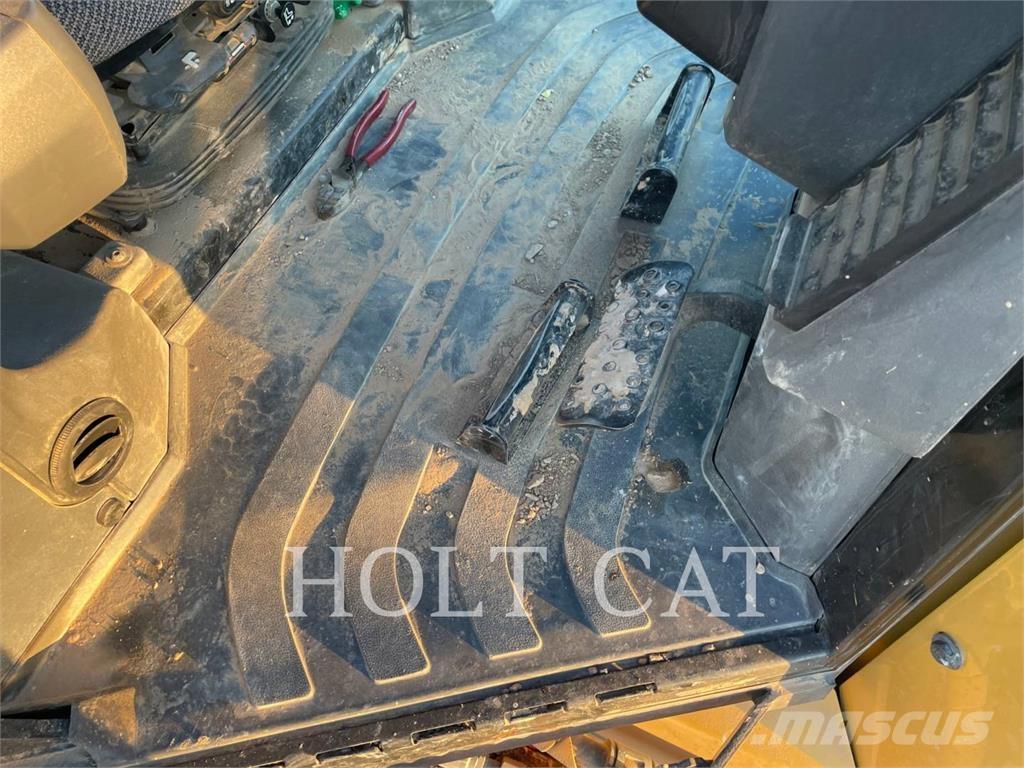 CAT D4-15VP Buldozer sobre oruga