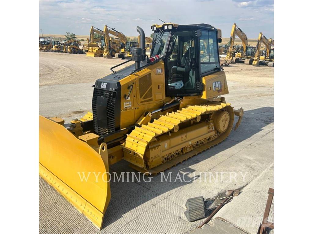 CAT D4 VP Buldozer sobre oruga
