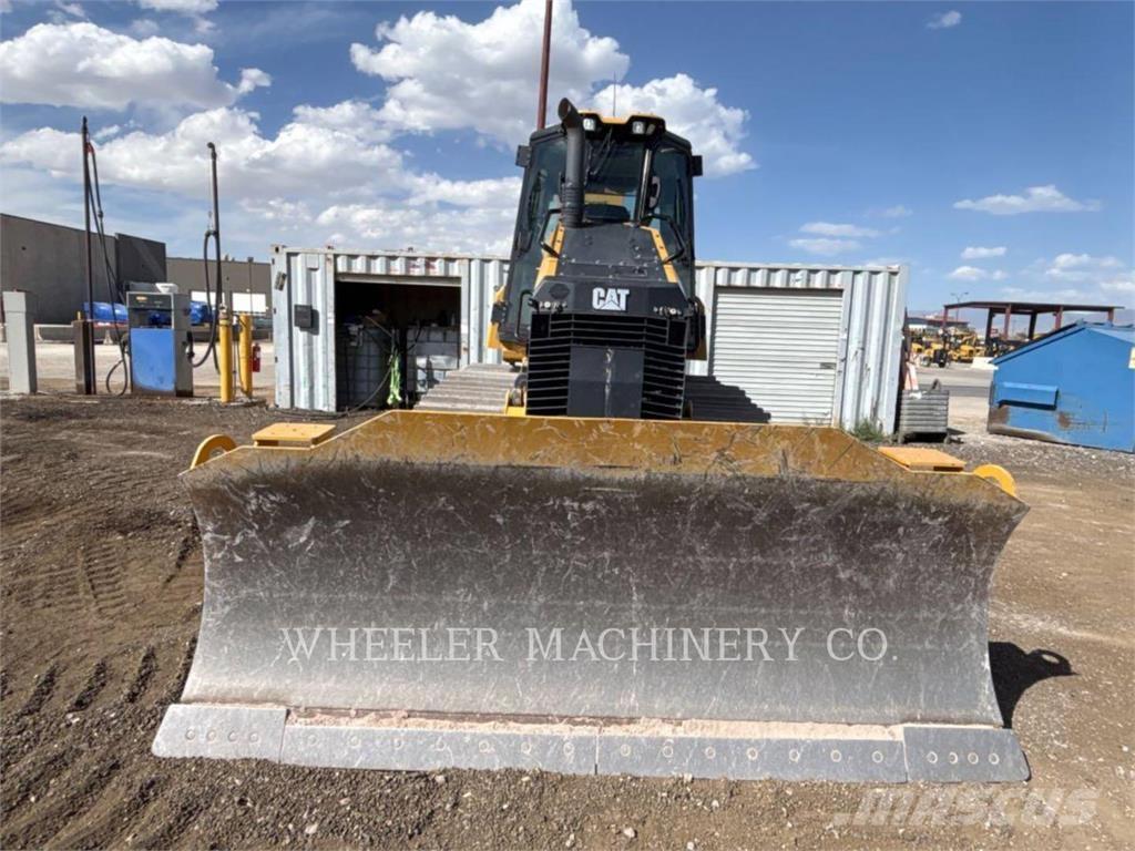 CAT D4 XL Buldozer sobre oruga