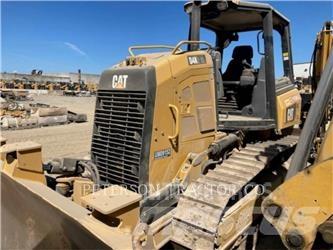 CAT D4K2 Buldozer sobre oruga