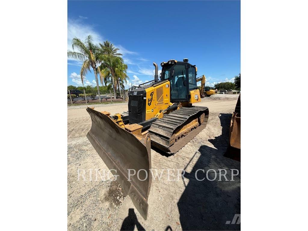 CAT D4VPEW Buldozer sobre oruga