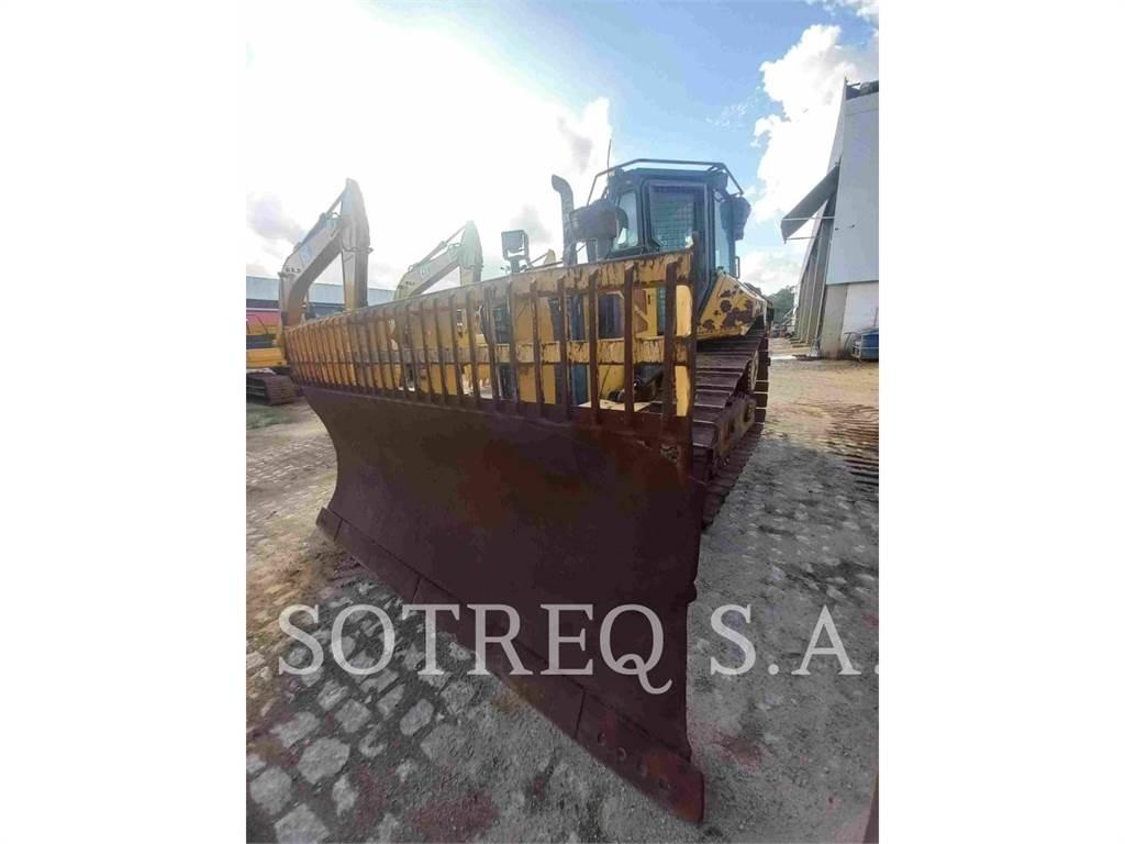 CAT D5 Buldozer sobre oruga