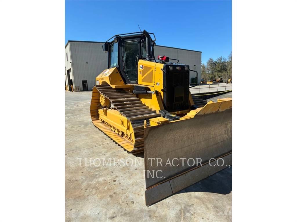 CAT D5 Buldozer sobre oruga