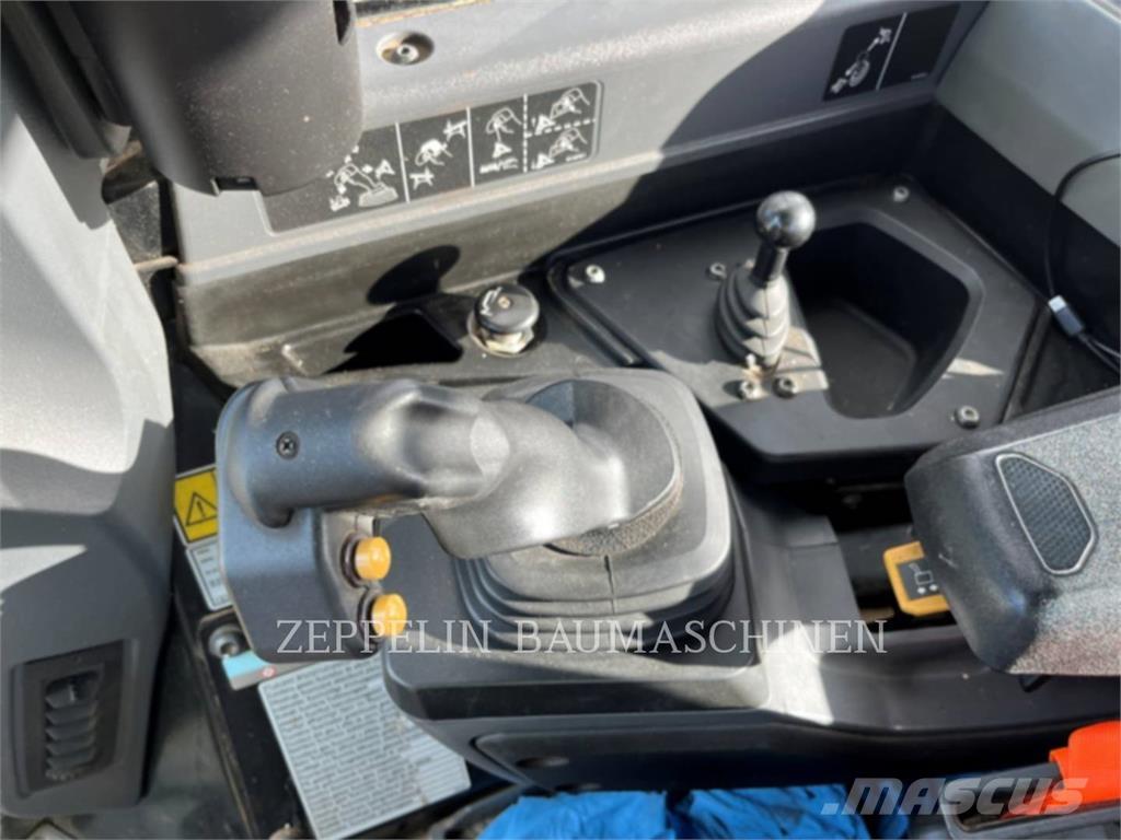 CAT D5 Buldozer sobre oruga