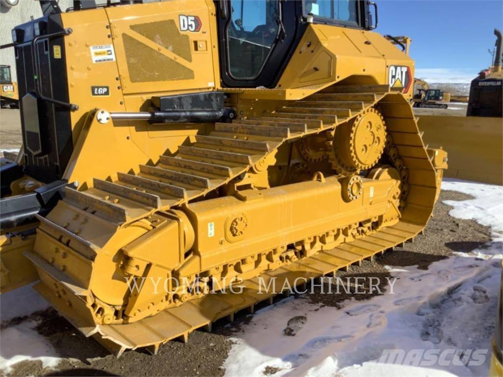 CAT D5 LGP Buldozer sobre oruga
