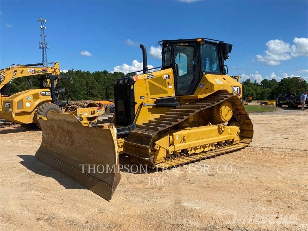 CAT D5 LGP Buldozer sobre oruga