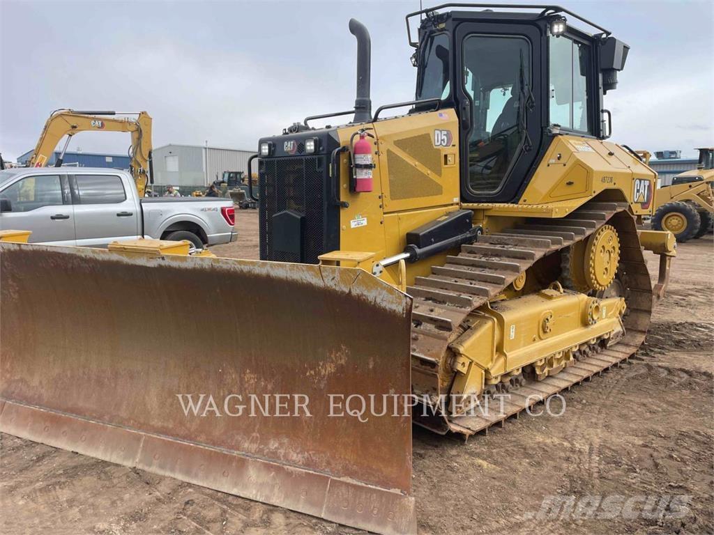 CAT D5 VP Buldozer sobre oruga