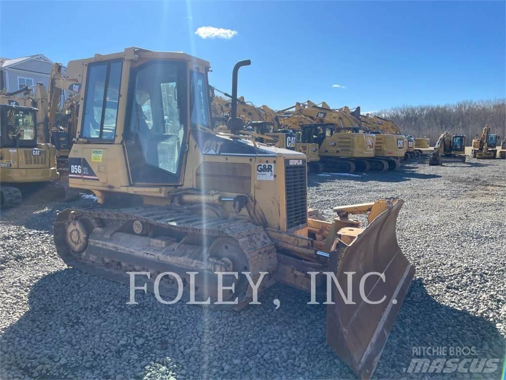 CAT D5G Buldozer sobre oruga