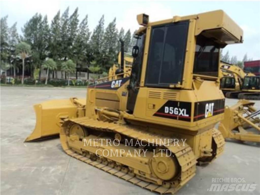 CAT D5GXL Buldozer sobre oruga