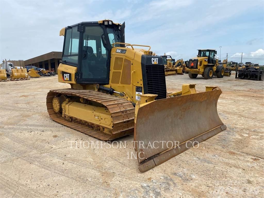 CAT D5K2 Buldozer sobre oruga