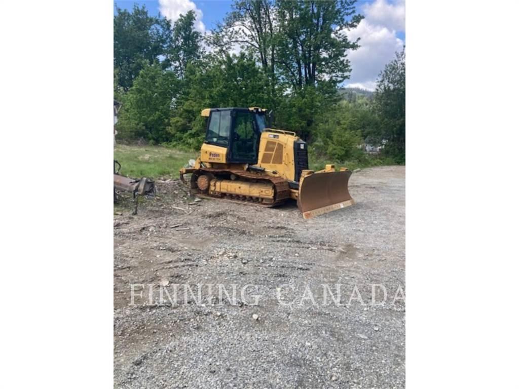 CAT D5K2 Buldozer sobre oruga