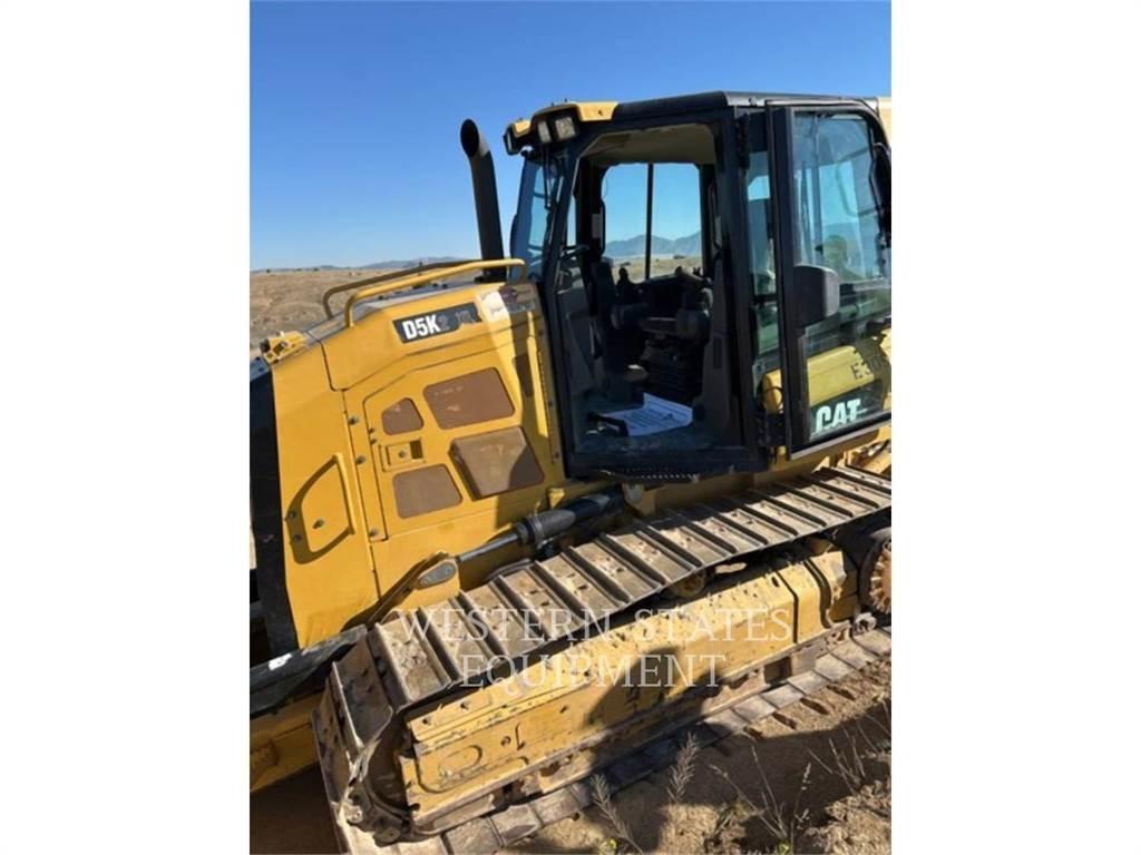 CAT D5K2 Buldozer sobre oruga