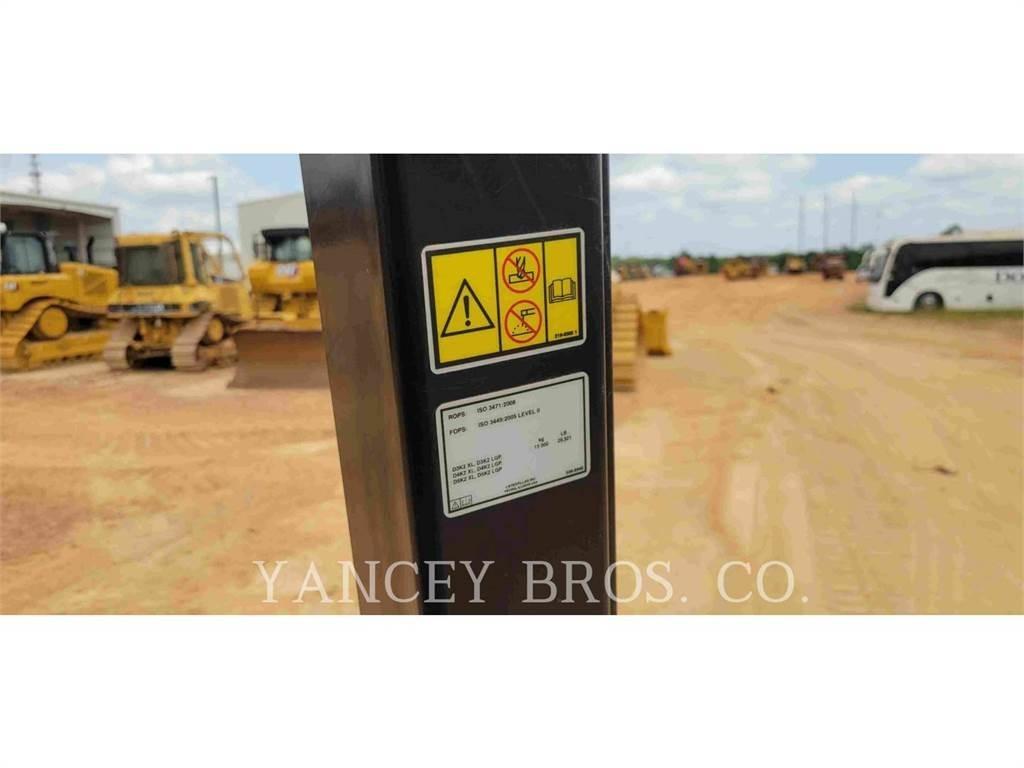 CAT D5K2 XL Buldozer sobre oruga