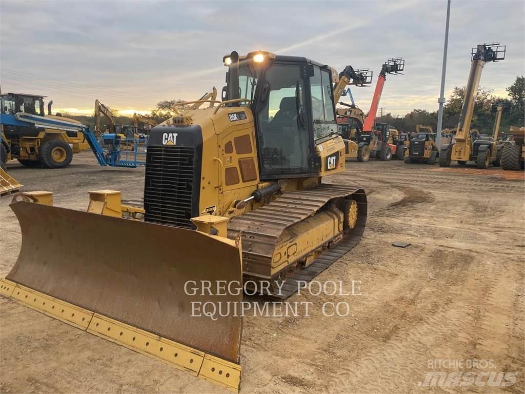 CAT D5K2LGP Buldozer sobre oruga