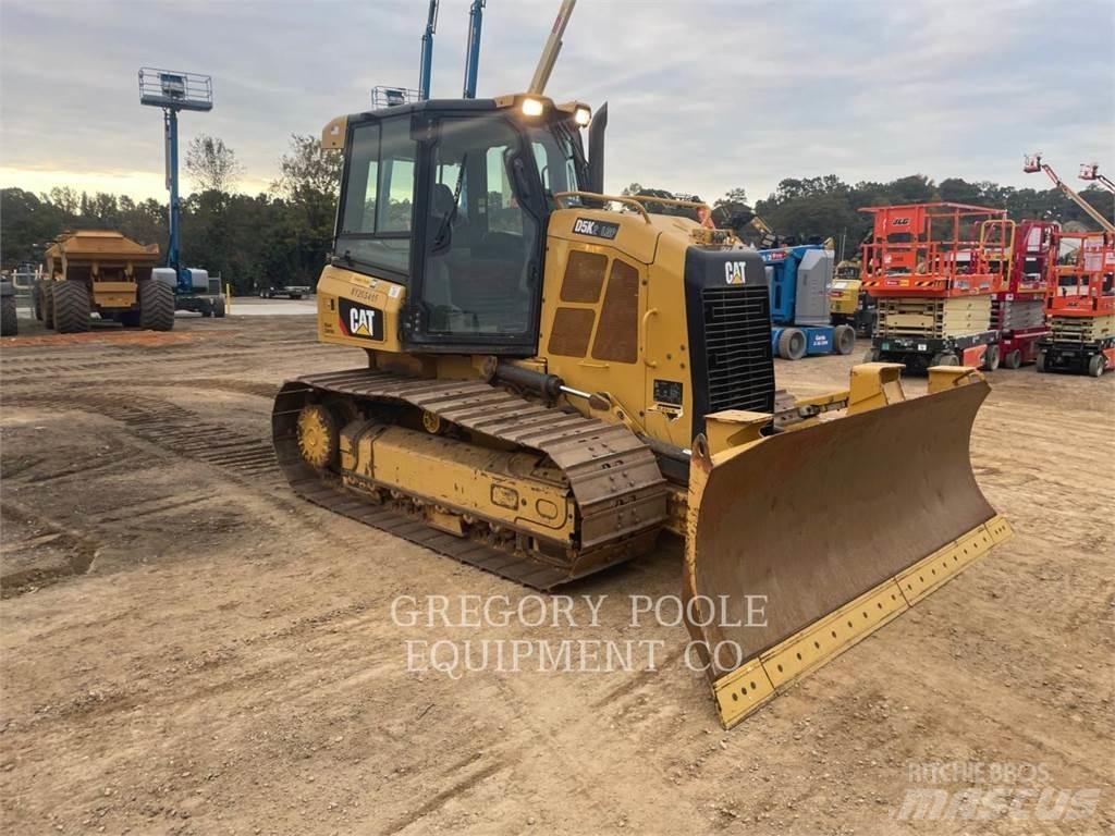 CAT D5K2LGP Buldozer sobre oruga