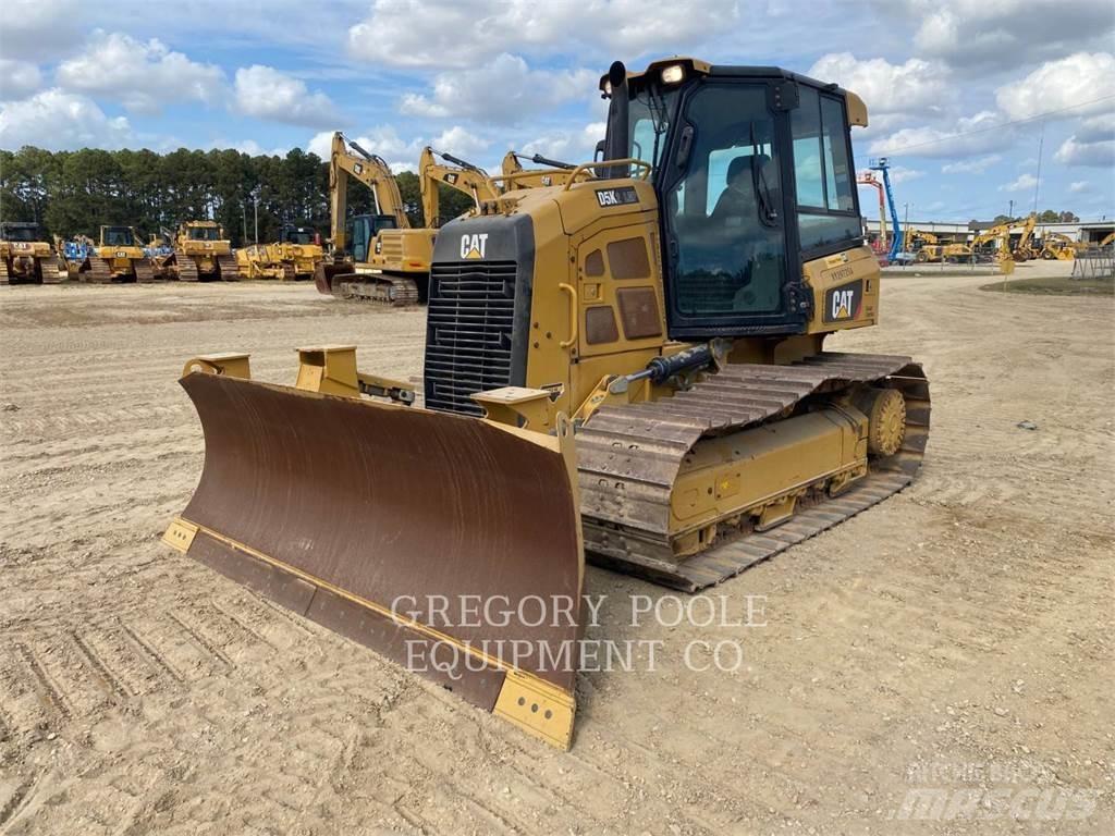 CAT D5K2LGP Buldozer sobre oruga