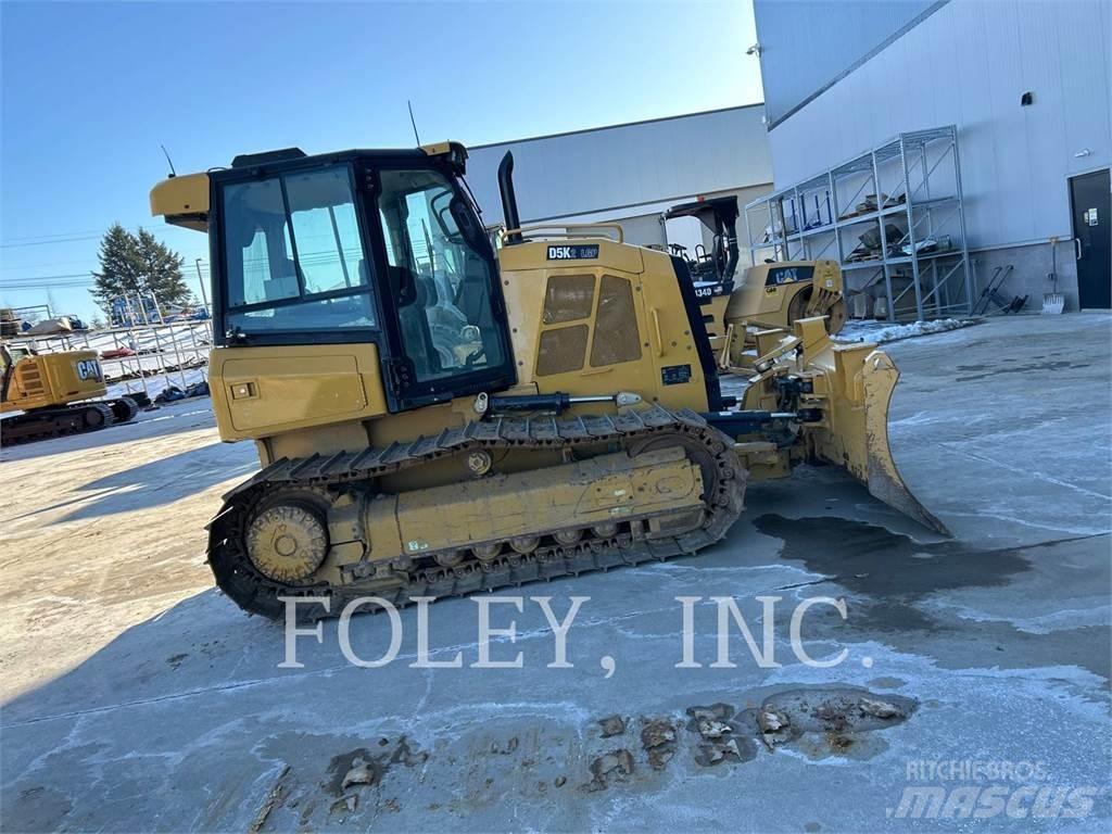 CAT D5K2LGP Buldozer sobre oruga