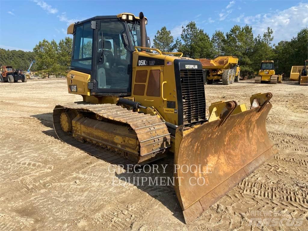 CAT D5K2LGP Buldozer sobre oruga