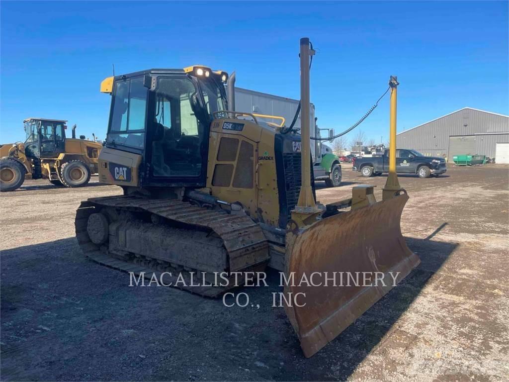 CAT D5K2LGP Buldozer sobre oruga