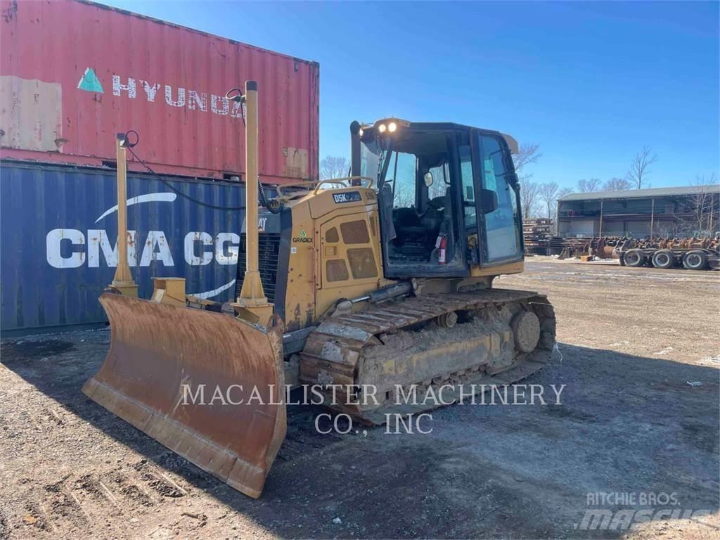 CAT D5K2LGP Buldozer sobre oruga