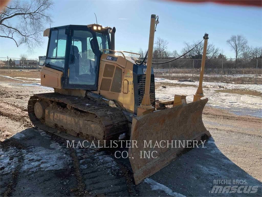 CAT D5K2LGP Buldozer sobre oruga