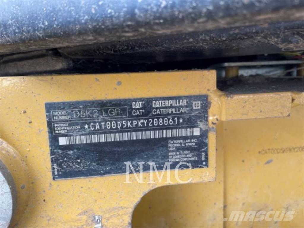 CAT D5K2LGP Buldozer sobre oruga
