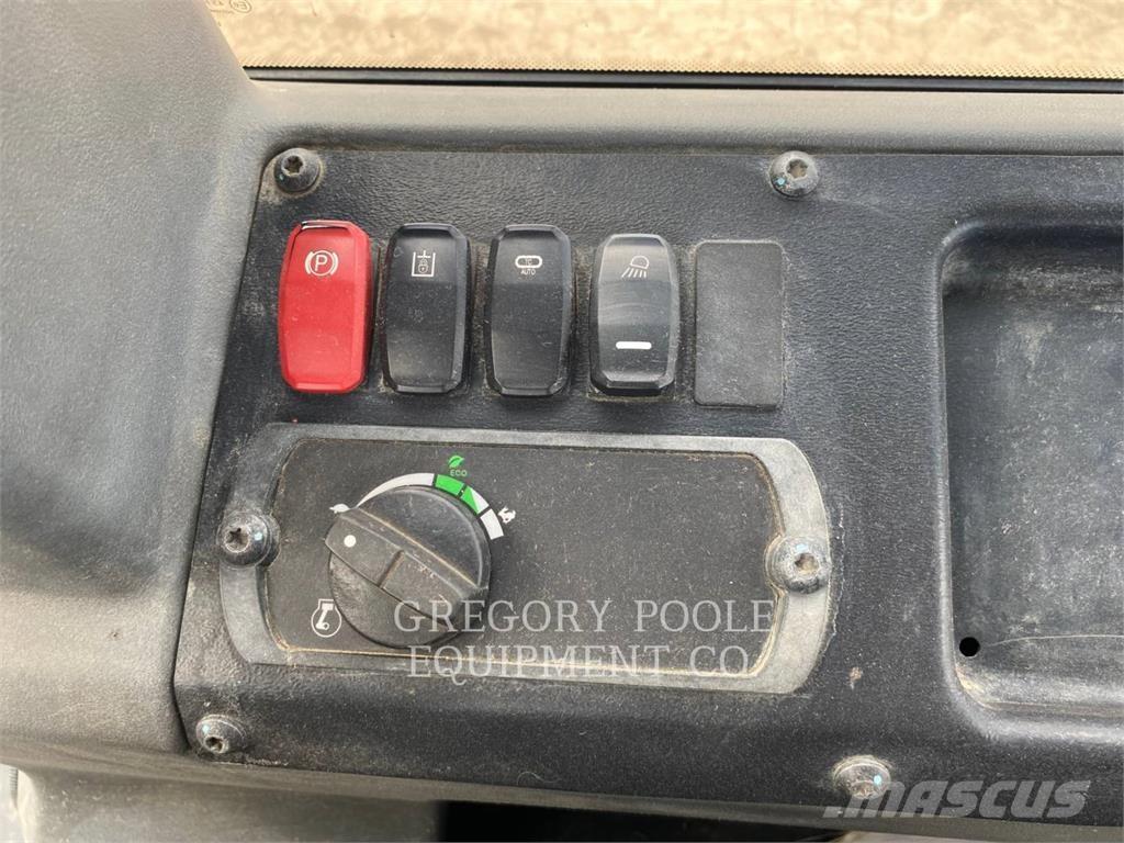 CAT D5K2LGP Buldozer sobre oruga