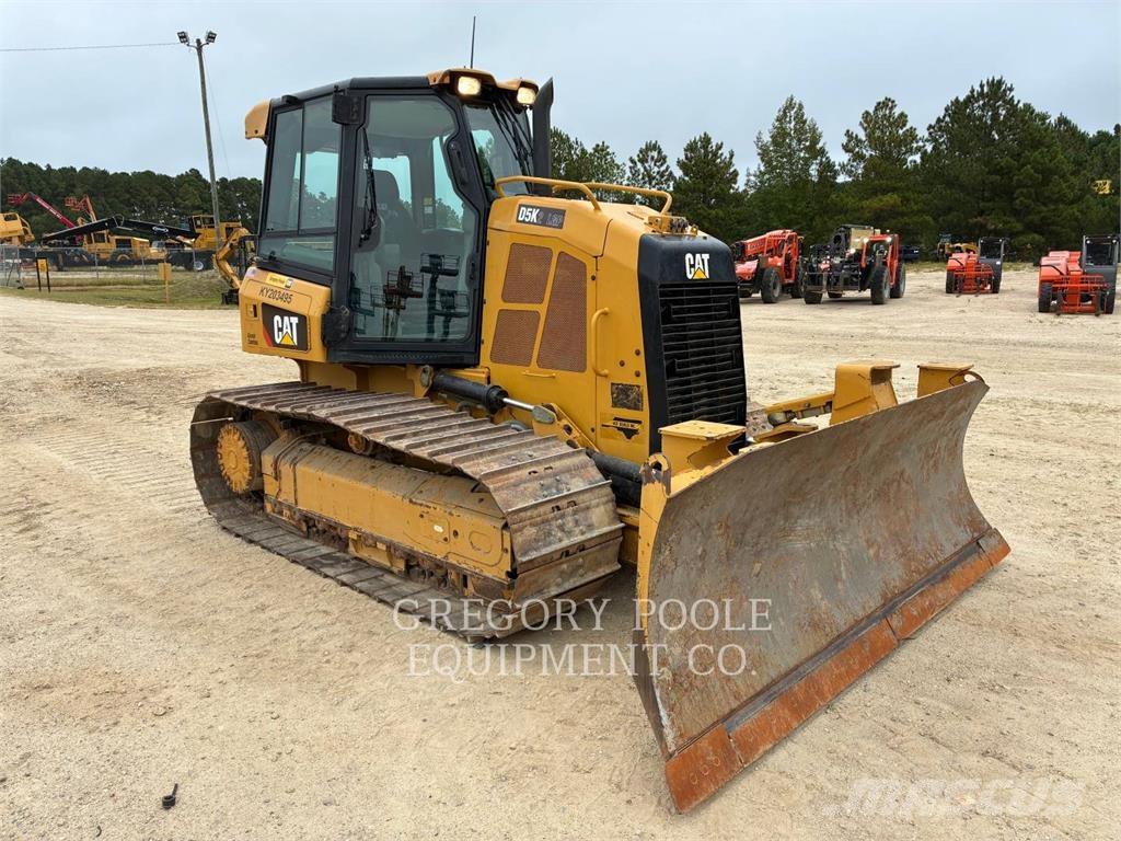 CAT D5K2LGP Buldozer sobre oruga