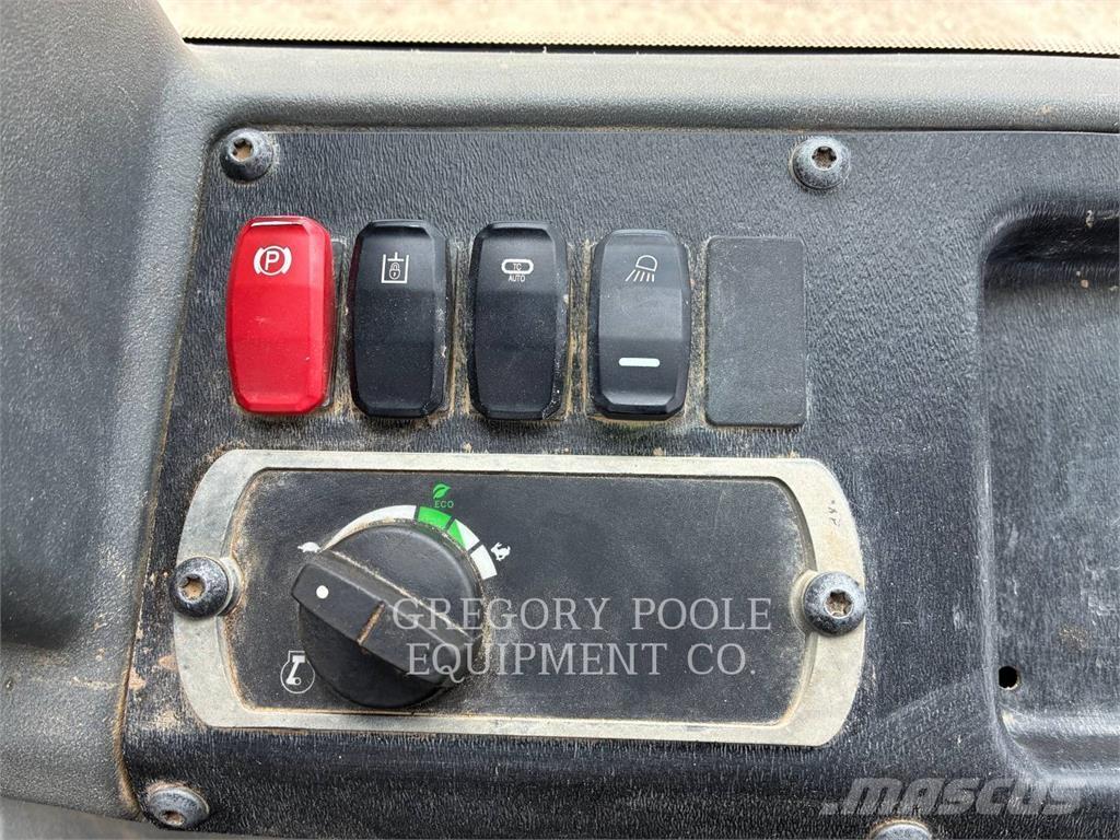 CAT D5K2LGP Buldozer sobre oruga