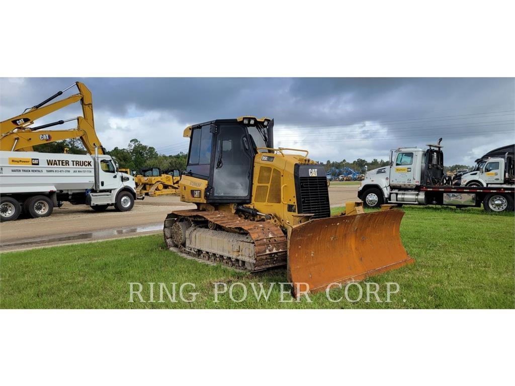 CAT D5K2LGPCAB Buldozer sobre oruga