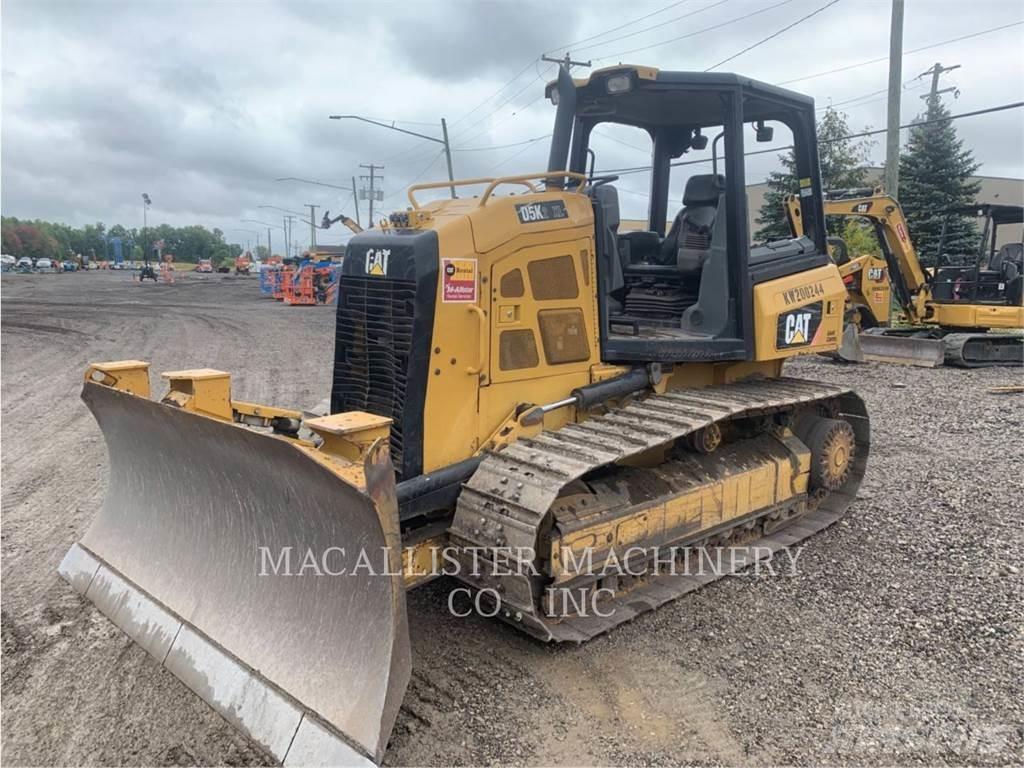 CAT D5K2XL Buldozer sobre oruga