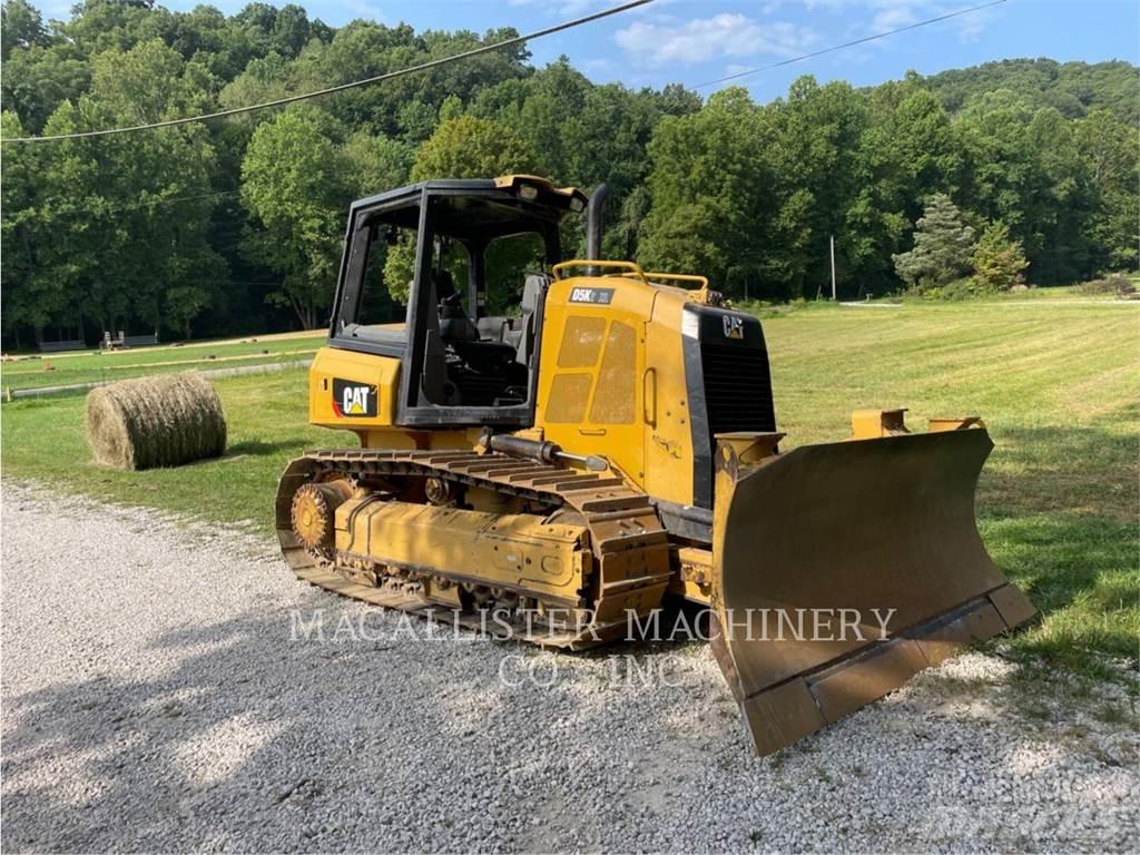 CAT D5K2XL Buldozer sobre oruga