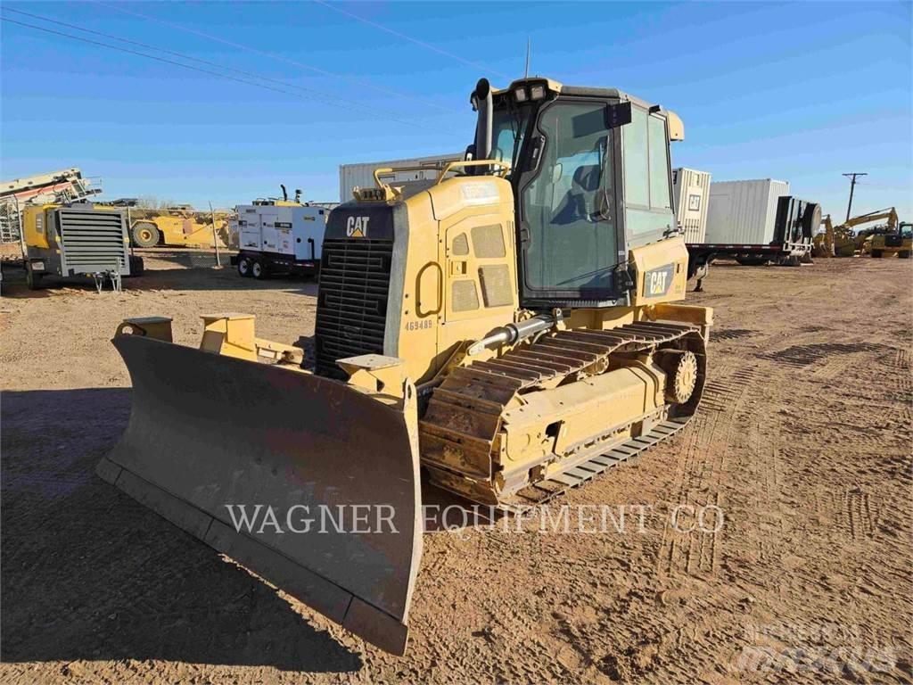 CAT D5K2XL Buldozer sobre oruga