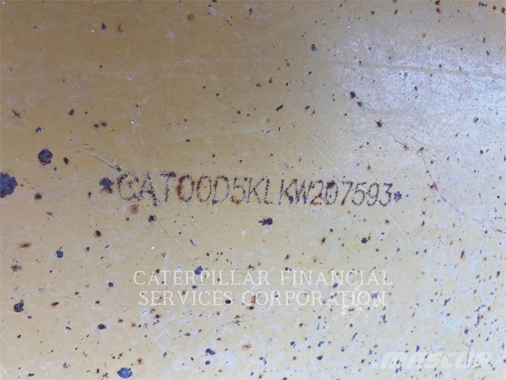 CAT D5K2XL Buldozer sobre oruga