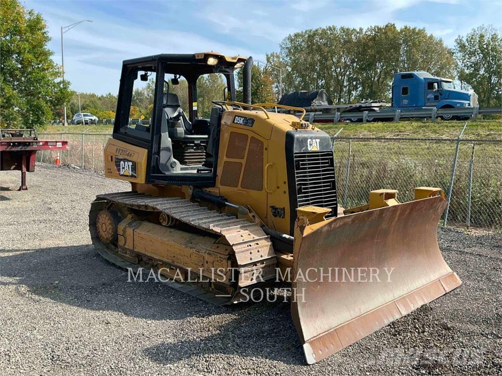 CAT D5K2XL Buldozer sobre oruga