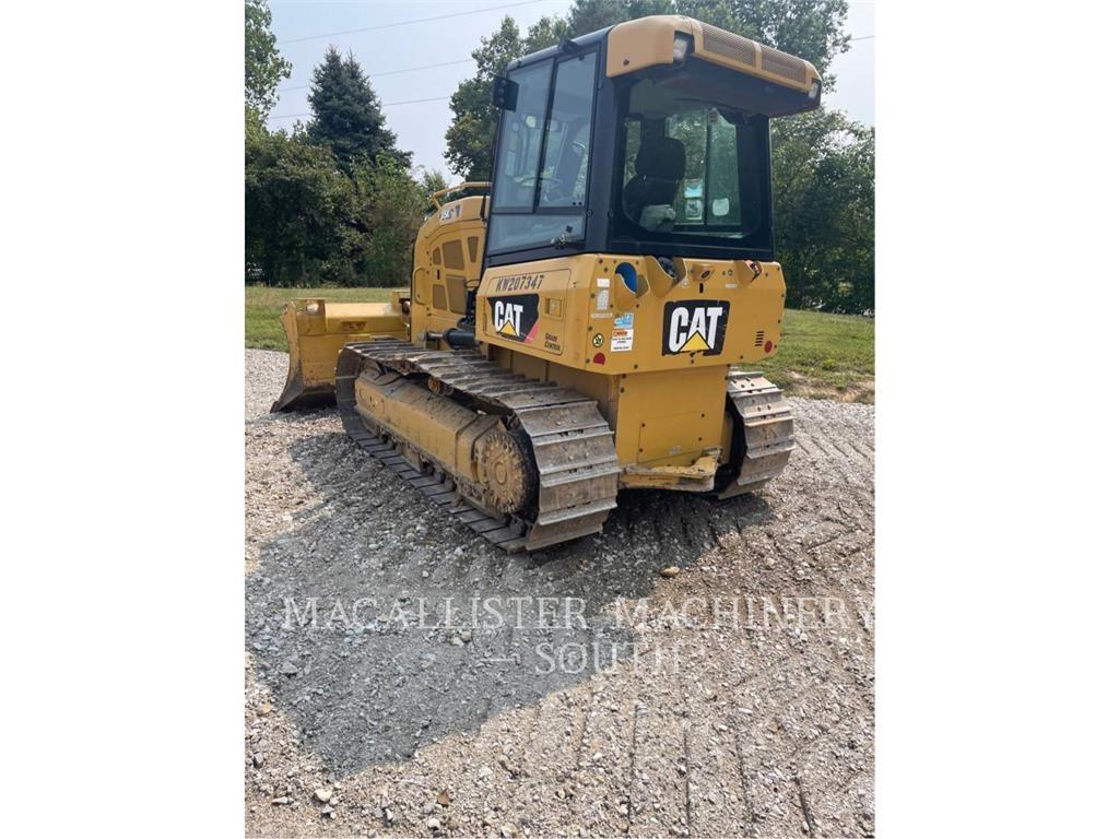 CAT D5K2XL Buldozer sobre oruga