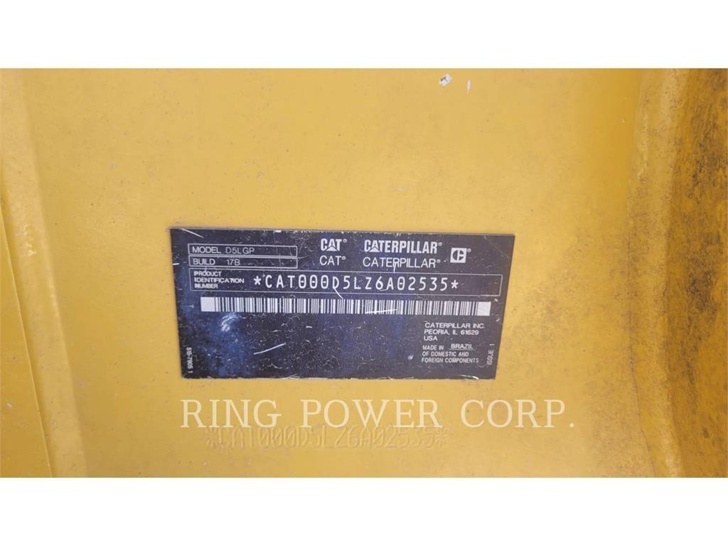 CAT D5VPEW Buldozer sobre oruga