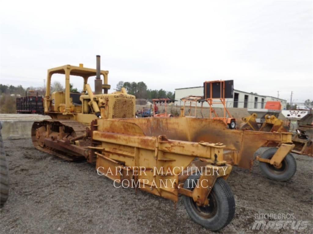 CAT D6C Buldozer sobre oruga